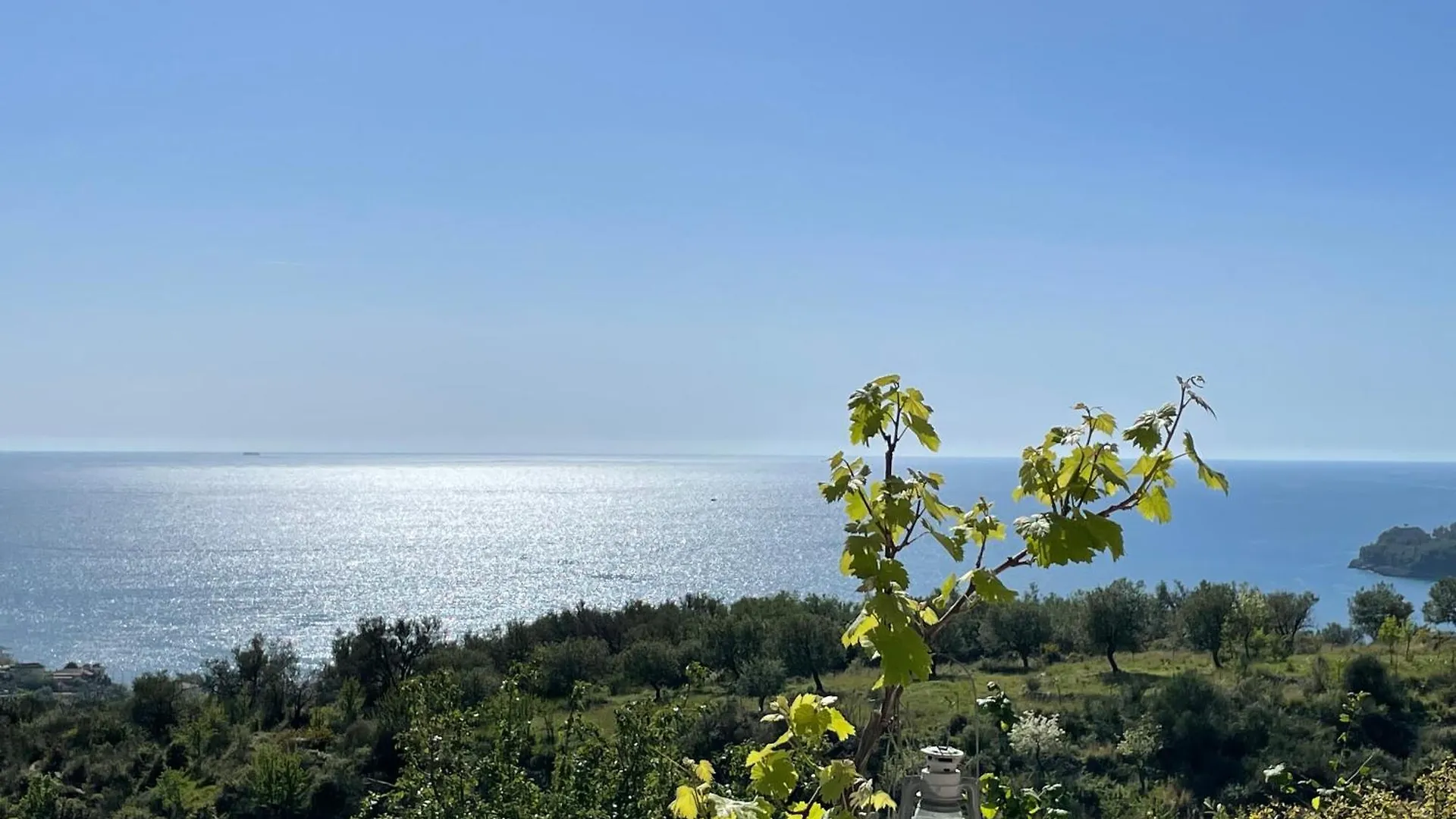 Yiannis & Victoria Villa Himare Albania