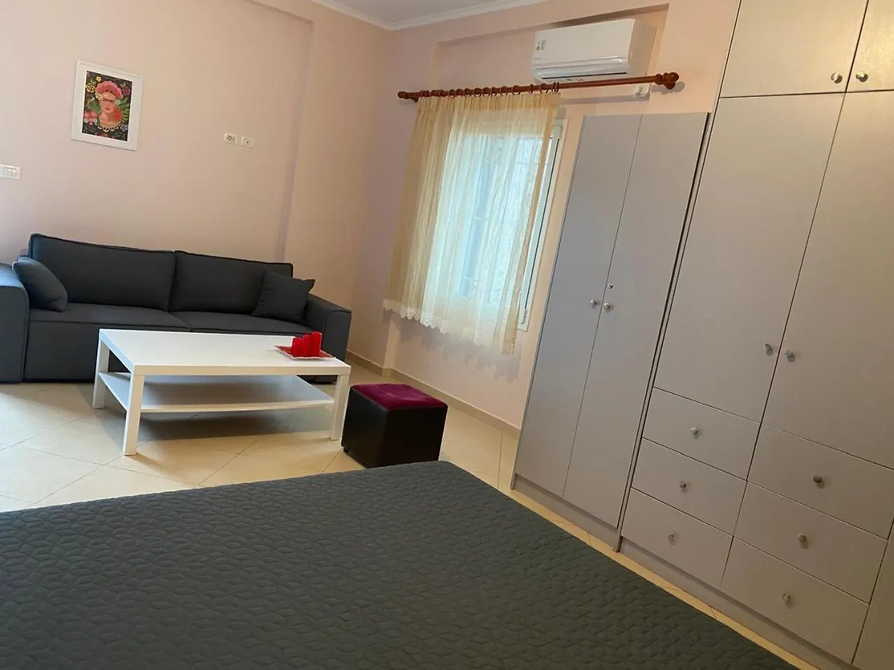 Yiannis & Victoria Villa Himare 0*,  Albania