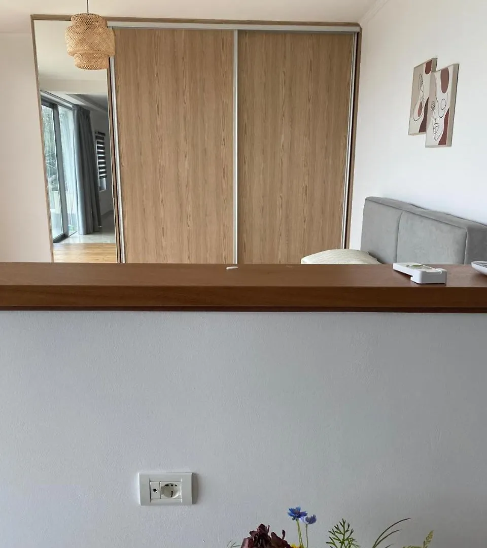 Yiannis & Victoria Villa Himare